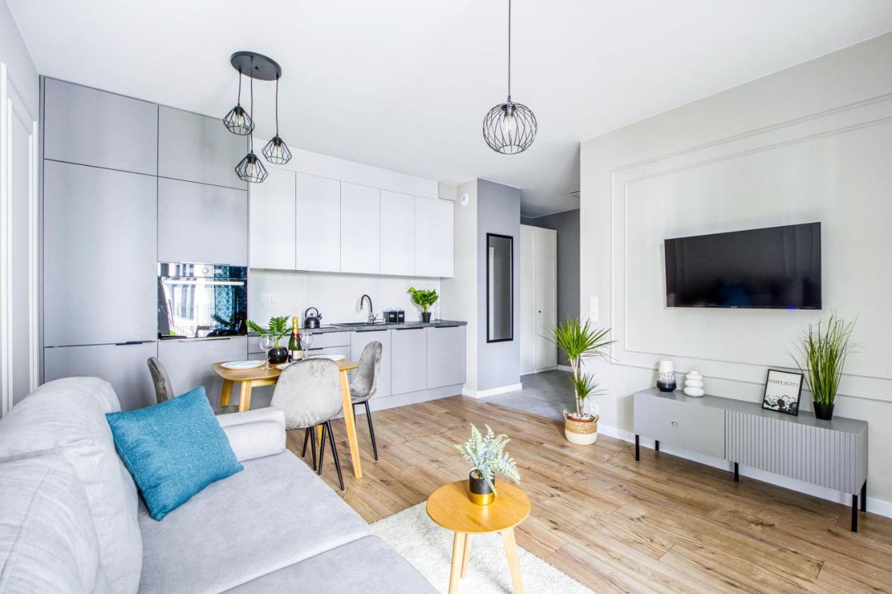 Warsaw Inside Airport & Business Premium Appartement Buitenkant foto